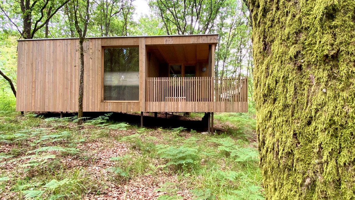 cabaña madera bosque maria manuela